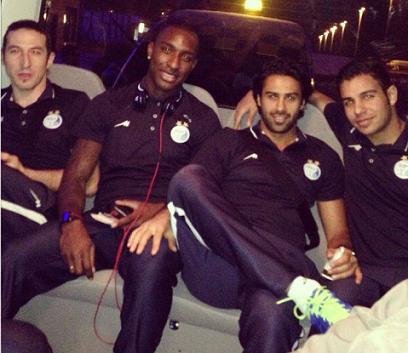 Jlloyd with teammates during his time at Esteghlal.